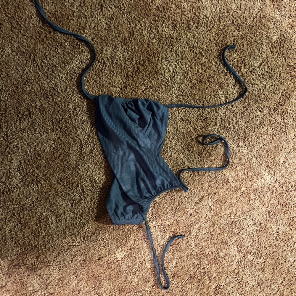 Tie crop top
